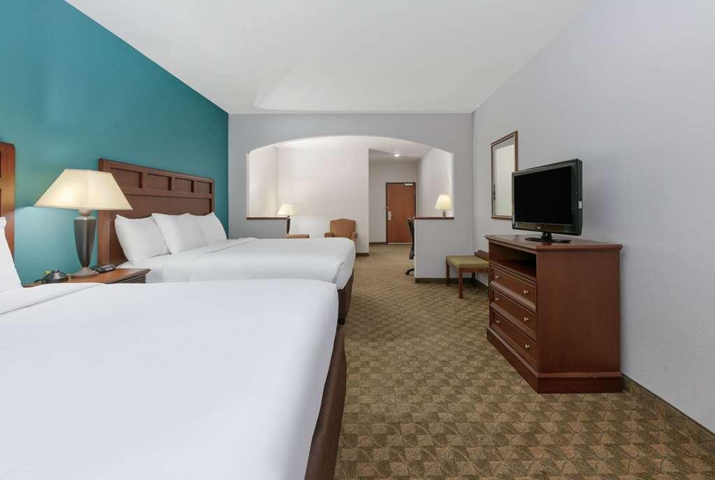 Baymont Inn & Suites By Wyndham Glen Rose Rum bild